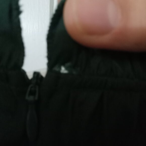 Ivy City Co Gwendolyn Dress Size Small - Picture 7 of 11